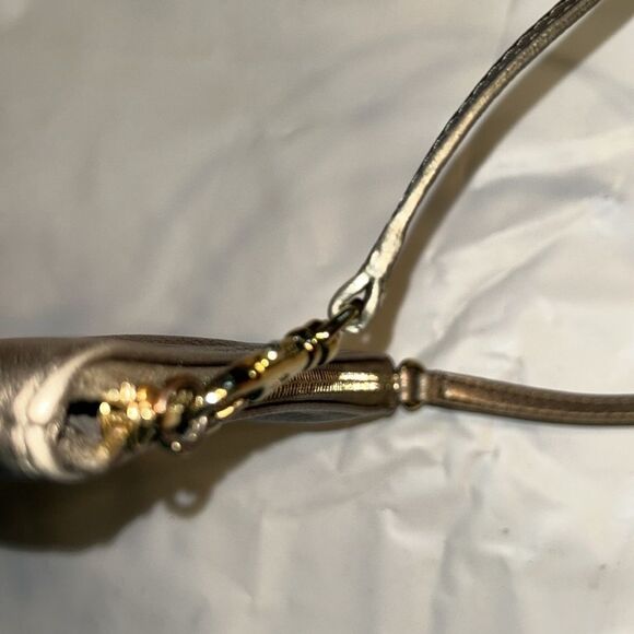 Michael Kors Peeble Leather Gold Wristlet.EUC - Picture 4 of 9